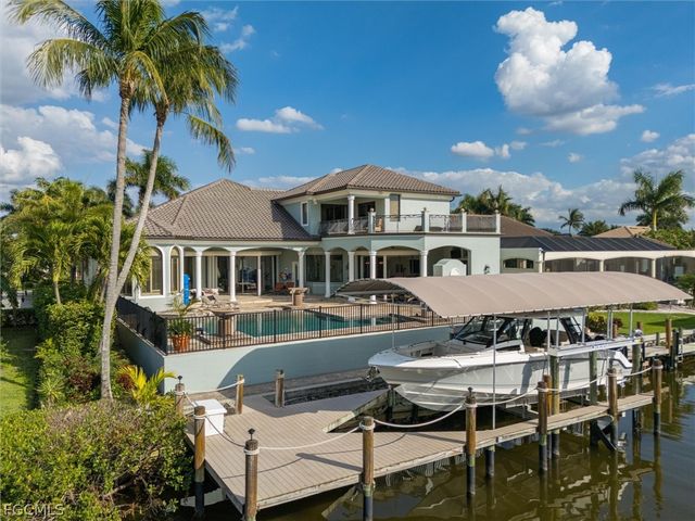 15130 Intracoastal CT, Fort Myers, FL 33908