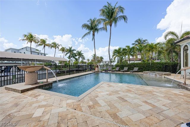 15130 Intracoastal CT, Fort Myers, FL 33908