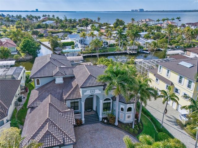 15130 Intracoastal CT, Fort Myers, FL 33908