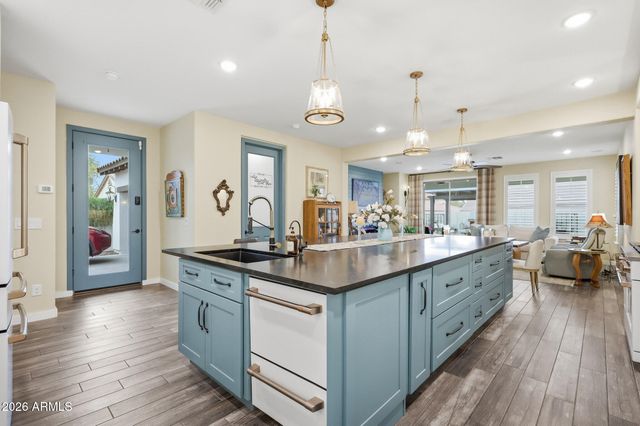 20613 W GRANDVIEW Drive, Buckeye, AZ 85396