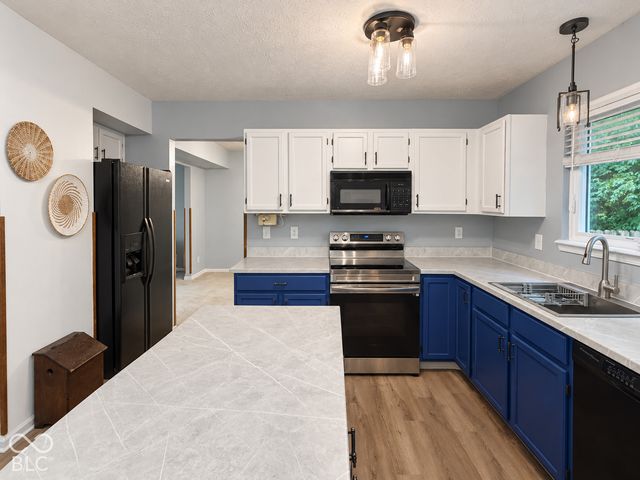 17432 Trailview Circle, Noblesville, IN 46062