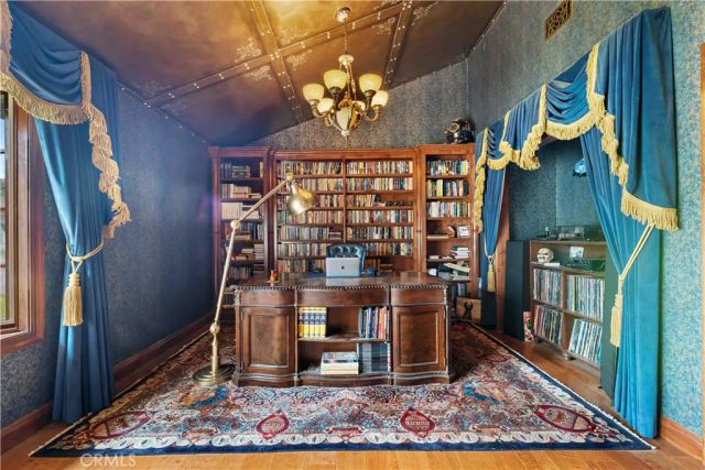 10035 Nita, Chatsworth, CA 91311