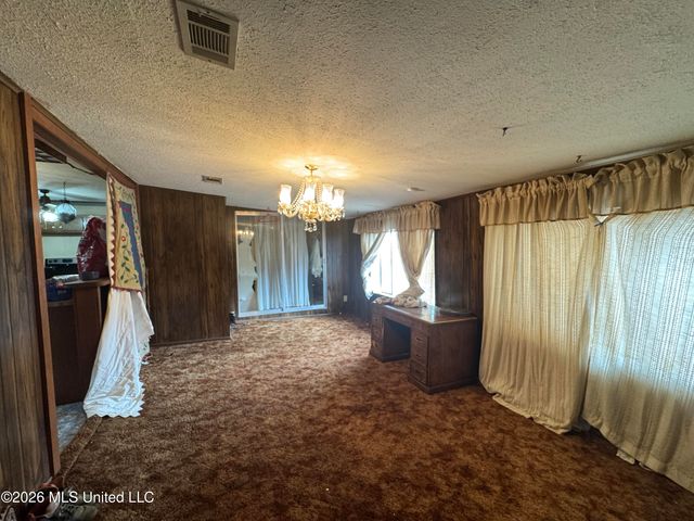 229 Hilliyard Court, Jackson, MS 39212