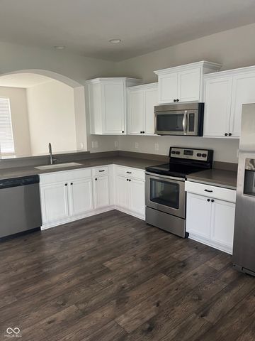 12721 Tamworth Drive, Fishers, IN 46037