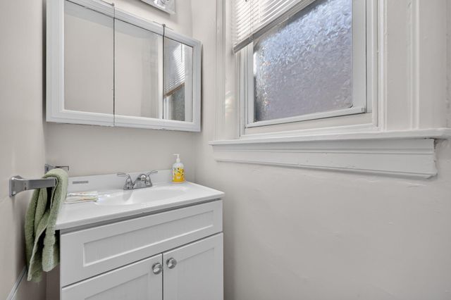 5122 TULIP, Philadelphia, PA 19124