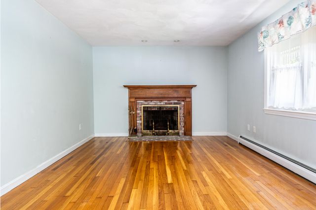 318 Airline Road, East Dennis, MA 02641