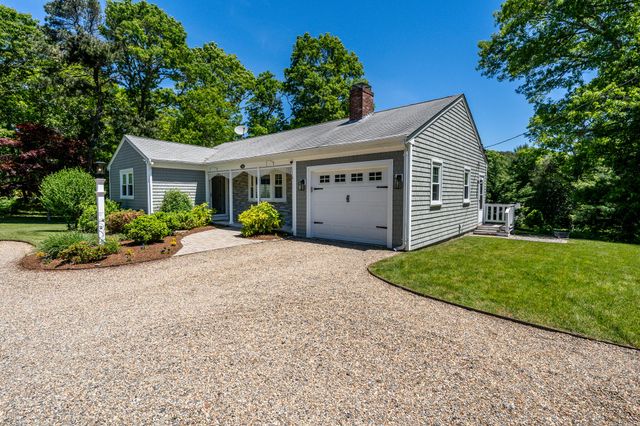 318 Airline Road, East Dennis, MA 02641