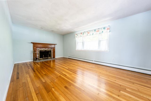 318 Airline Road, East Dennis, MA 02641