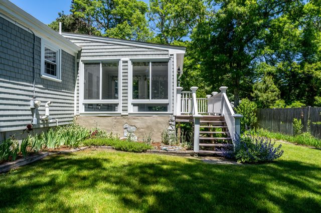 318 Airline Road, East Dennis, MA 02641