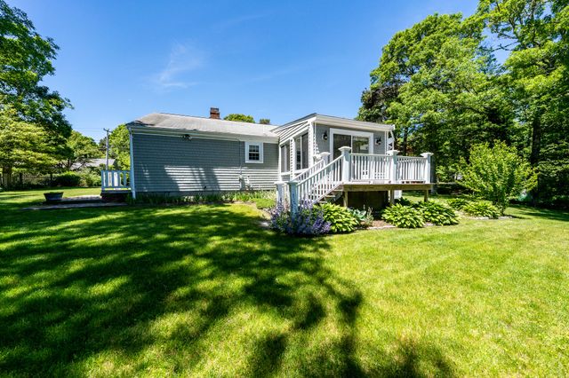 318 Airline Road, East Dennis, MA 02641