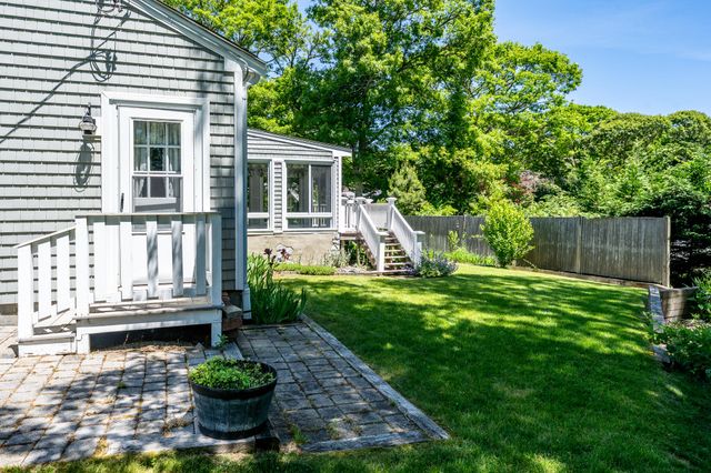 318 Airline Road, East Dennis, MA 02641