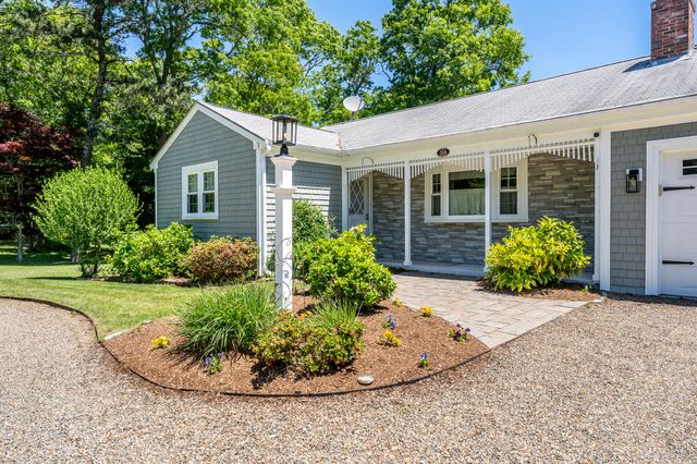 318 Airline Road, East Dennis, MA 02641