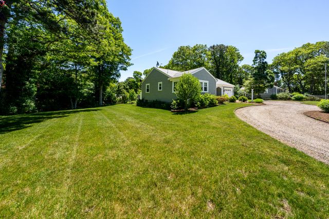 318 Airline Road, East Dennis, MA 02641