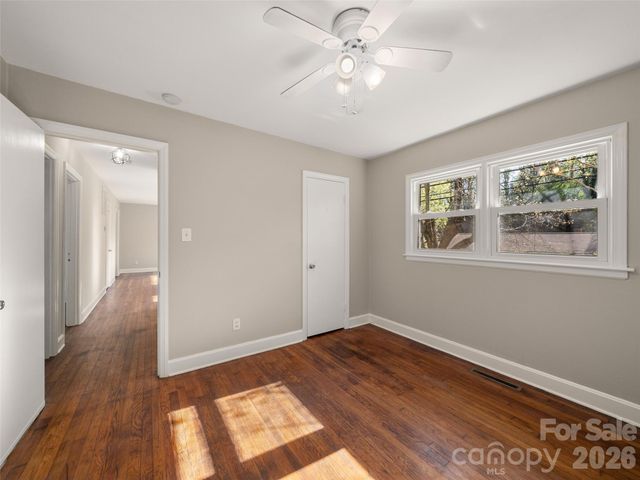 184 London Road, Asheville, NC 28803