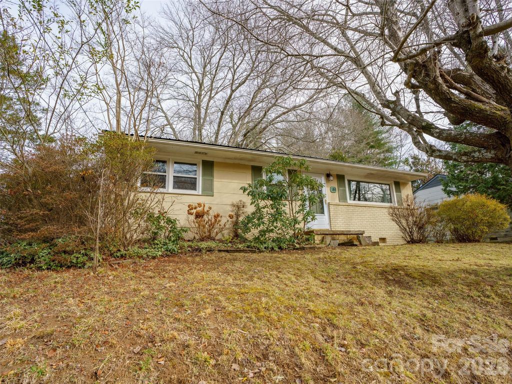 184 London Road, Asheville, NC 28803