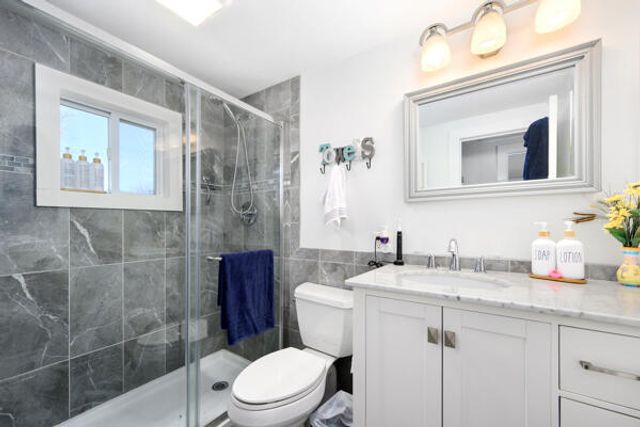 16 Hazelwood Road, South Dennis, MA 02660