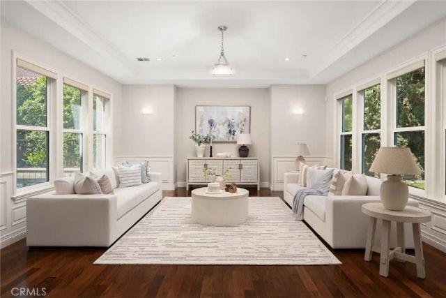 41 W Las Flores Avenue, Arcadia, CA 91007