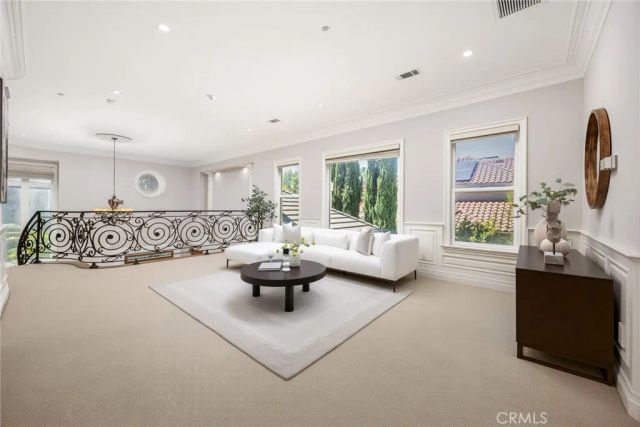 41 W Las Flores Avenue, Arcadia, CA 91007