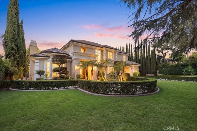 41 W Las Flores Avenue, Arcadia, CA 91007