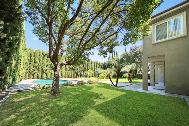 41 W Las Flores Avenue, Arcadia, CA 91007