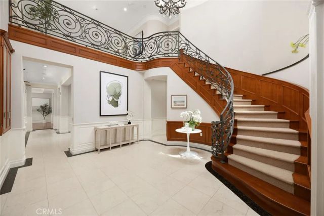 41 W Las Flores Avenue, Arcadia, CA 91007