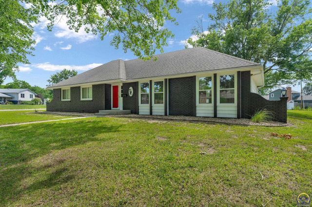 1837 SW Cheyenne RD, Topeka, KS 66614