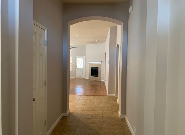 15721 Wheelhorse Trail, Fort Worth, TX 76262