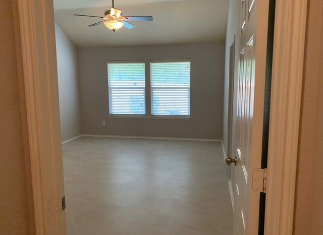 15721 Wheelhorse Trail, Fort Worth, TX 76262