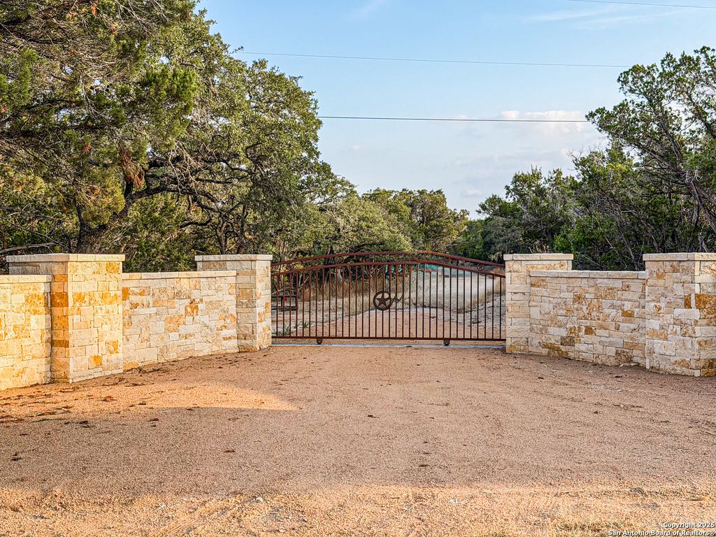 100 ACRES N Cranes Mill Road, Canyon Lake, TX 78133