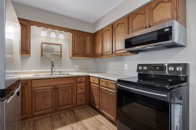 3272 Coral Ave NE, Solon, IA 52333