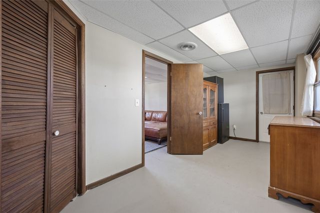 3272 Coral Ave NE, Solon, IA 52333