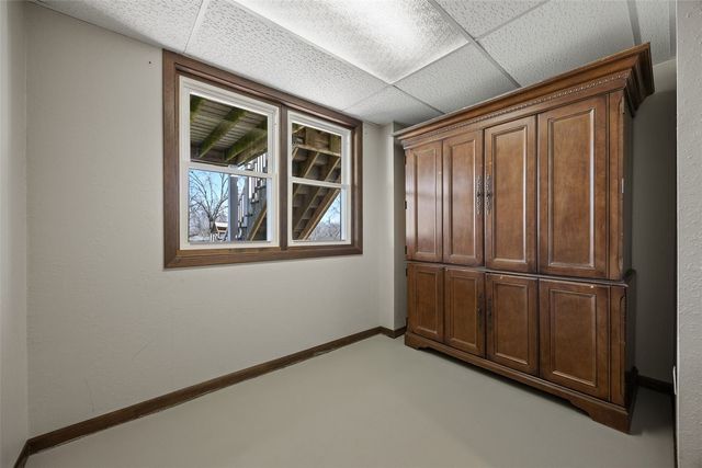 3272 Coral Ave NE, Solon, IA 52333