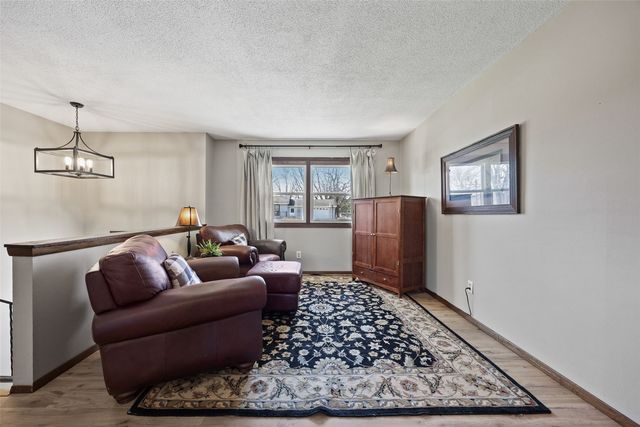 3272 Coral Ave NE, Solon, IA 52333