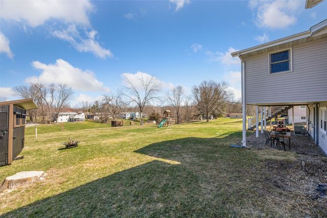 3272 Coral Ave NE, Solon, IA 52333