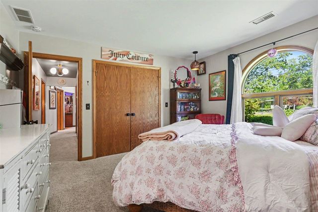 93 Lynwood Drive, Battle Creek, MI 49015