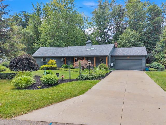 93 Lynwood Drive, Battle Creek, MI 49015