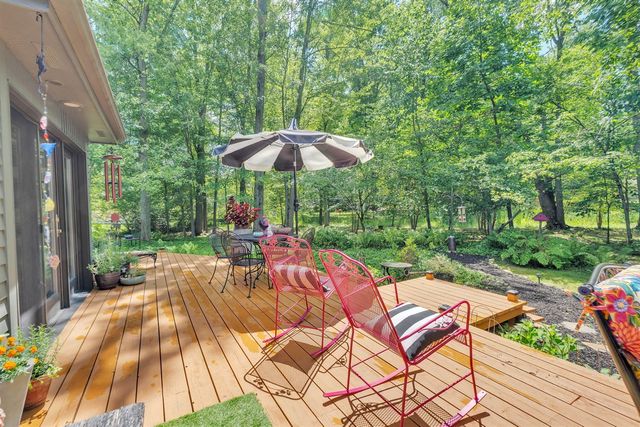 93 Lynwood Drive, Battle Creek, MI 49015