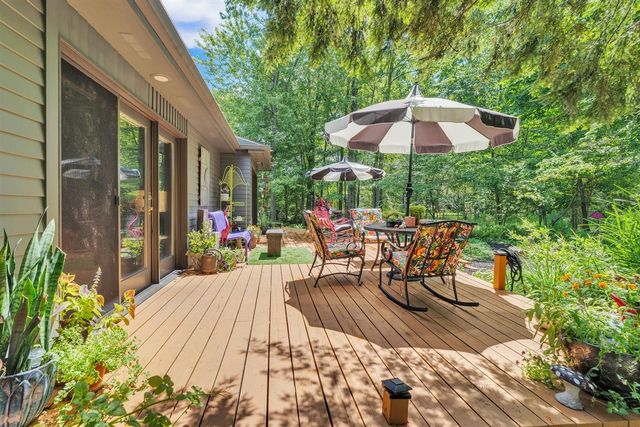 93 Lynwood Drive, Battle Creek, MI 49015
