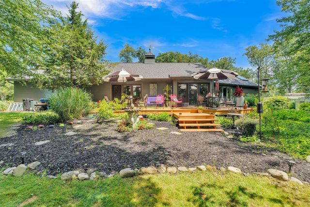 93 Lynwood Drive, Battle Creek, MI 49015
