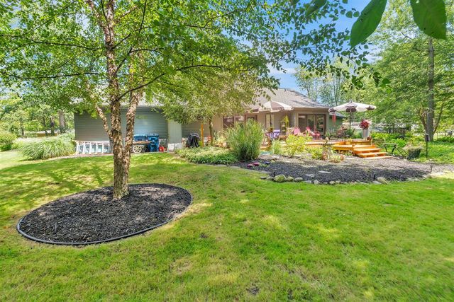 93 Lynwood Drive, Battle Creek, MI 49015