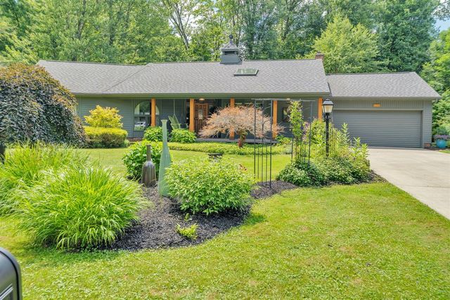 93 Lynwood Drive, Battle Creek, MI 49015