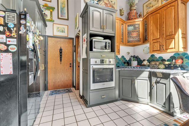 93 Lynwood Drive, Battle Creek, MI 49015