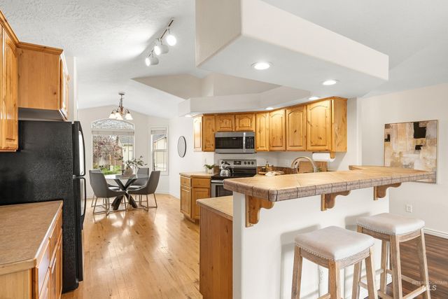 7769 W Estrella Dr, Boise, ID 83709