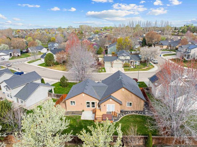 7769 W Estrella Dr, Boise, ID 83709