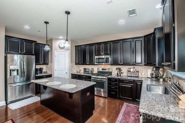 130 Eagles Landing Drive, Mooresville, NC 28117