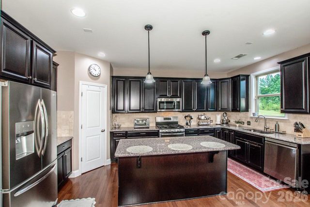 130 Eagles Landing Drive, Mooresville, NC 28117