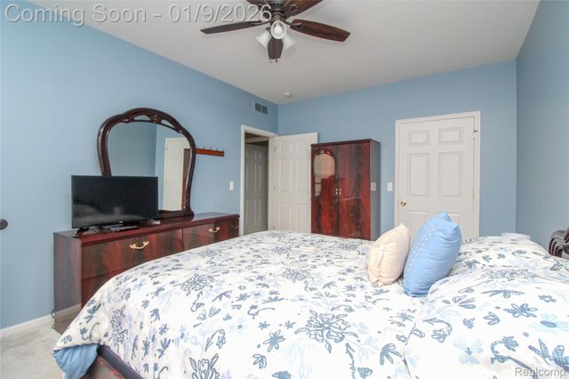 15389 Yale Drive 75, Clinton Charter Township, MI 48038