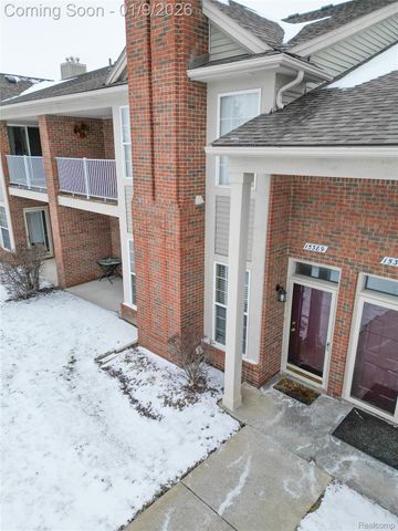 15389 Yale Drive 75, Clinton Charter Township, MI 48038