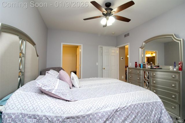 15389 Yale Drive 75, Clinton Charter Township, MI 48038