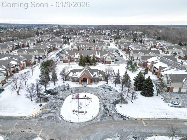 15389 Yale Drive 75, Clinton Charter Township, MI 48038